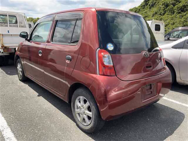 DAIHATSU ESSE