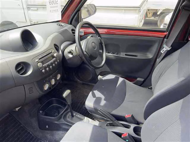 DAIHATSU ESSE