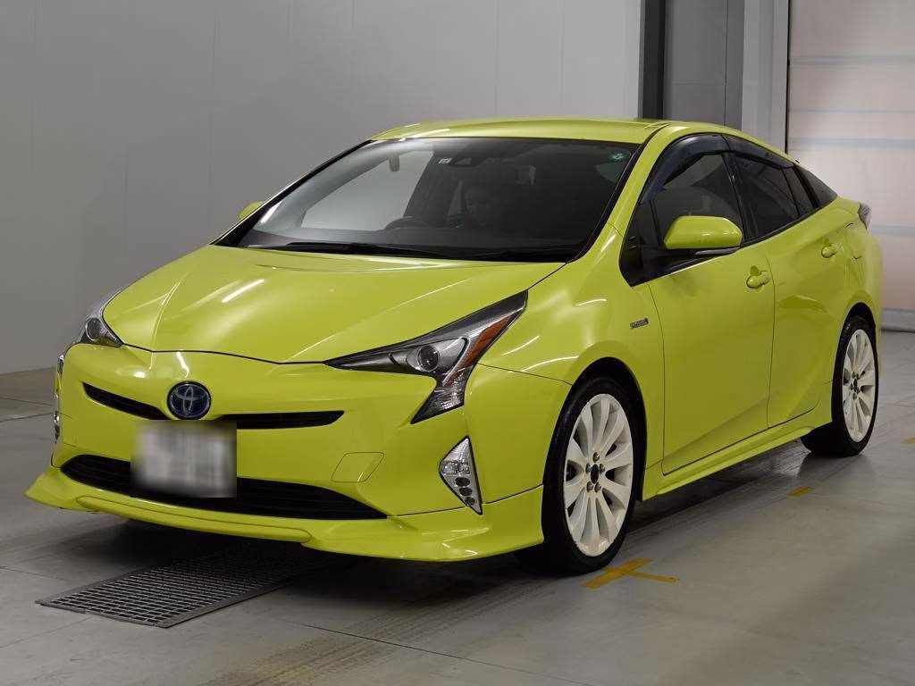 TOYOTA PRIUS