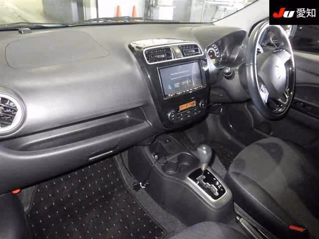 MITSUBISHI MIRAGE