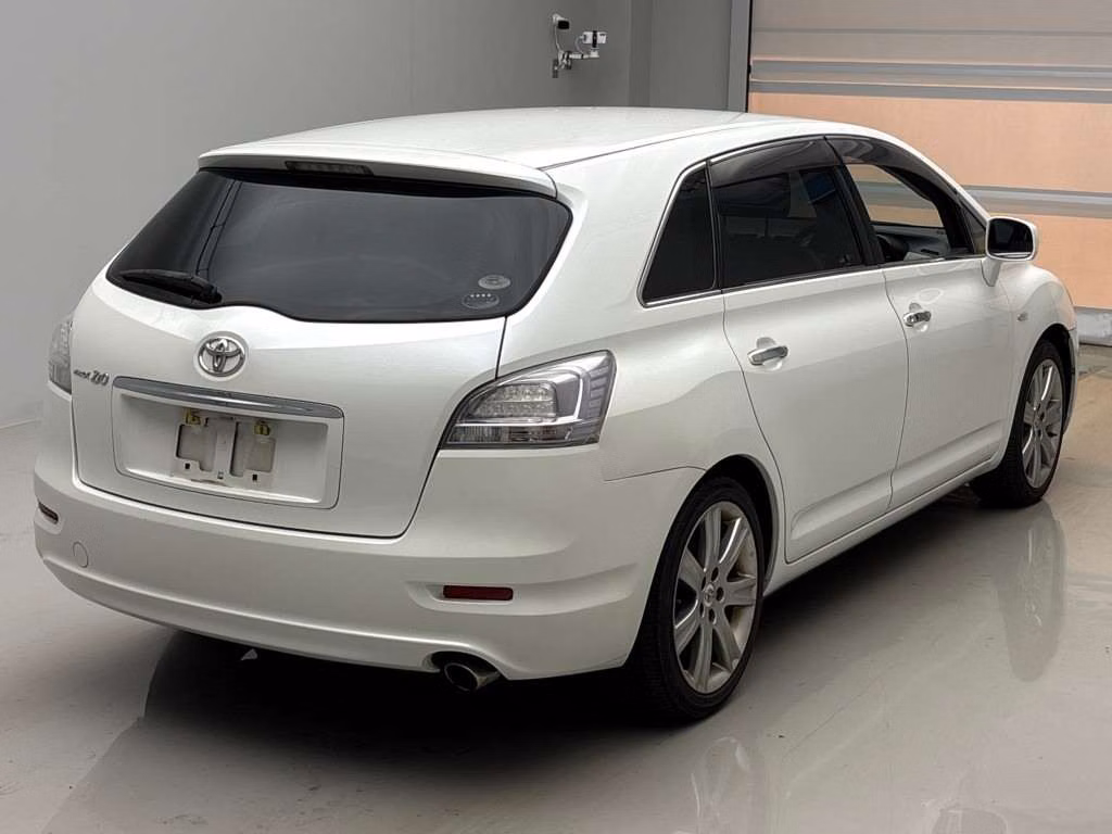 TOYOTA MARK X ZIO