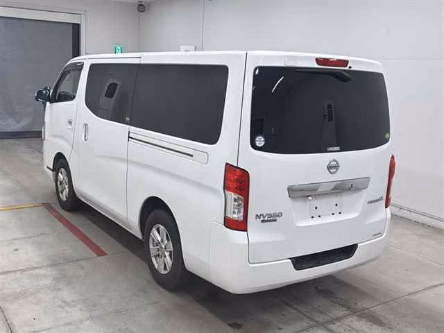 NISSAN NV350 CARAVAN