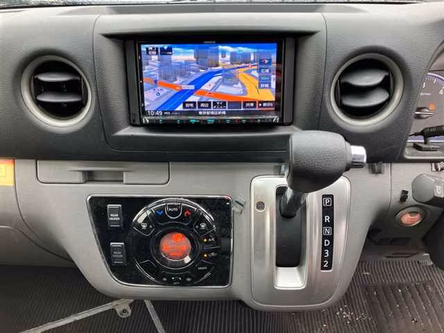NISSAN NV350 CARAVAN