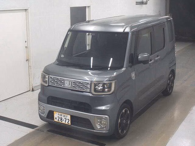 DAIHATSU WAKE