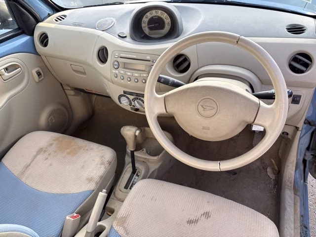 DAIHATSU ESSE