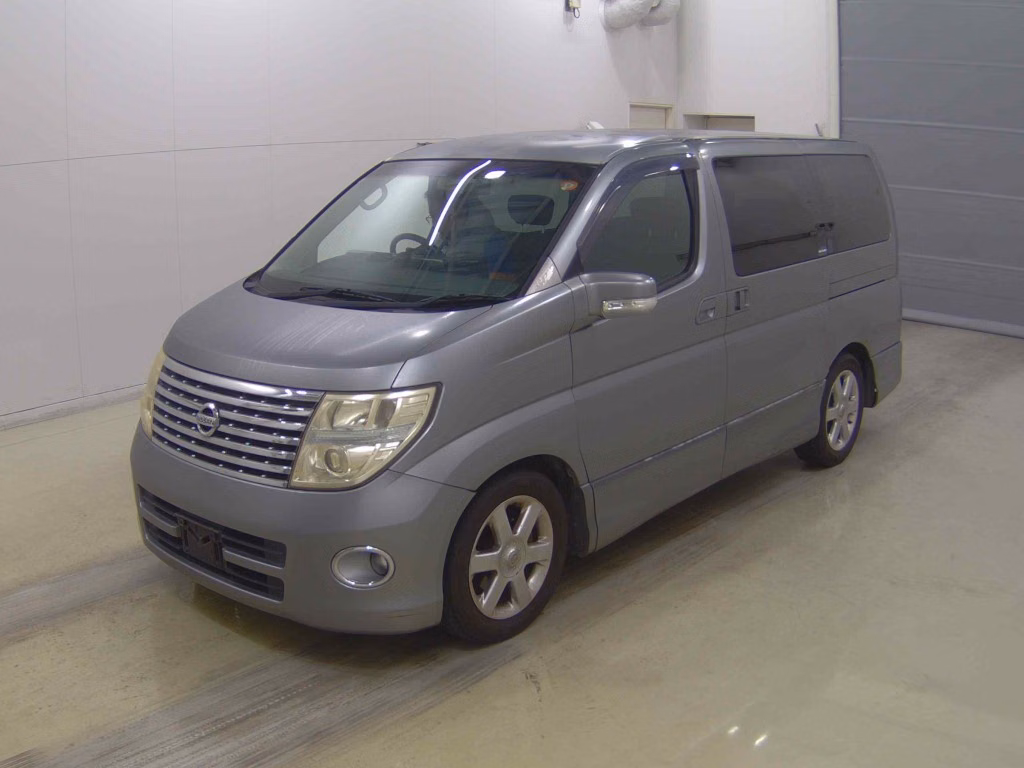 NISSAN ELGRAND