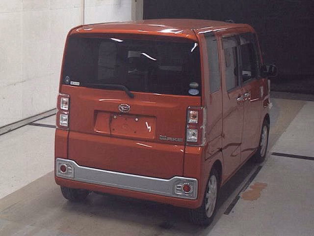 DAIHATSU WAKE