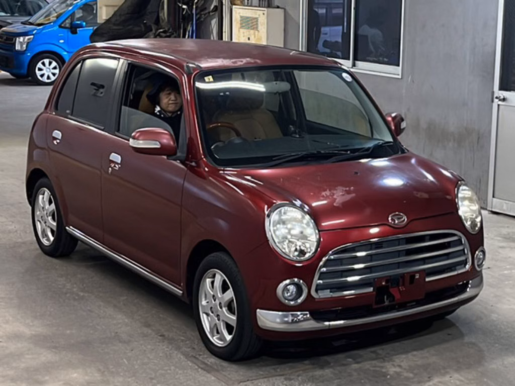 DAIHATSU MIRA GINO