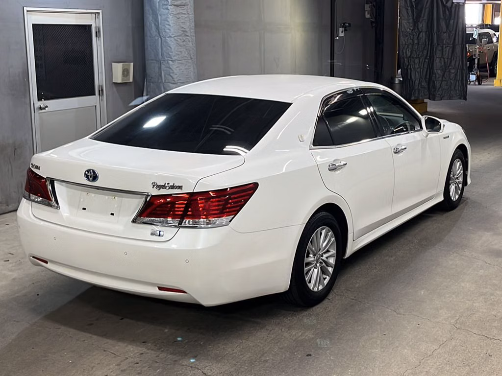 TOYOTA CROWN