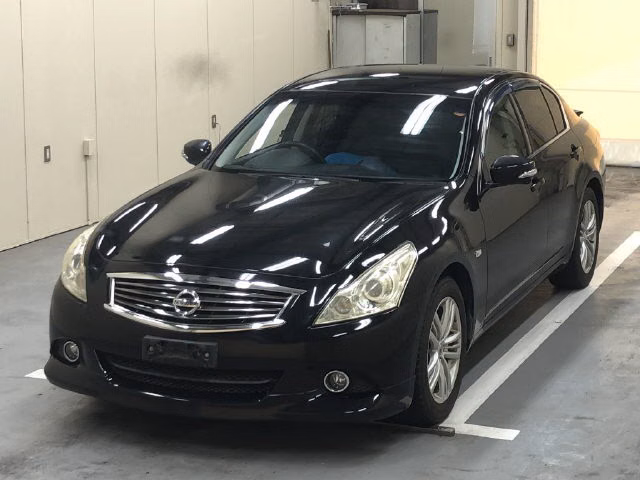 NISSAN SKYLINE