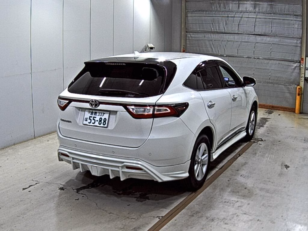 TOYOTA HARRIER
