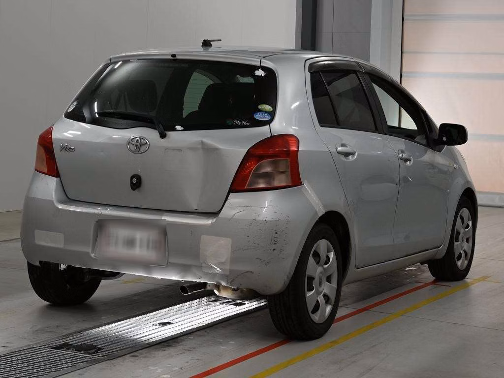 TOYOTA VITZ