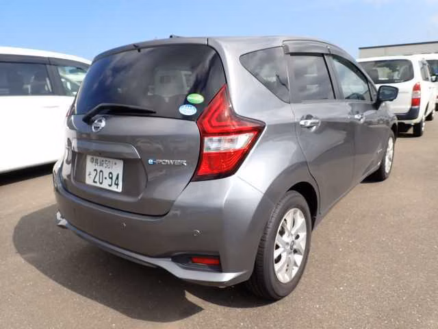 NISSAN NOTE