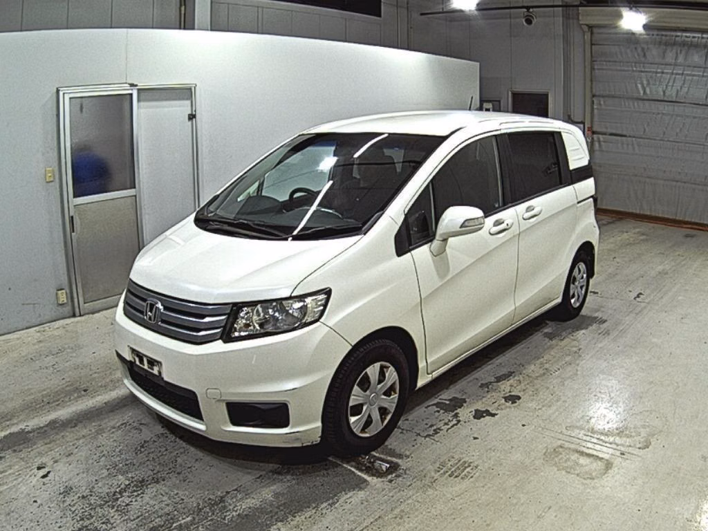 HONDA FREED SPIKE
