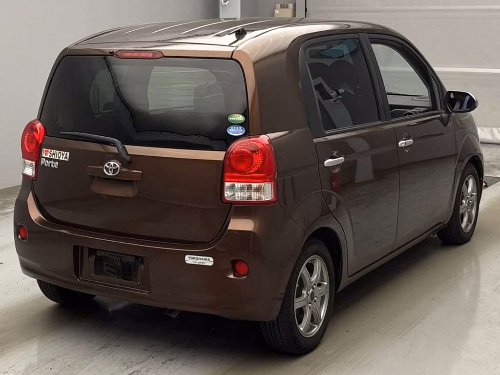 TOYOTA PORTE
