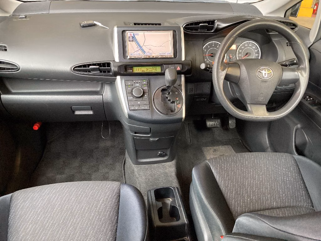 TOYOTA WISH
