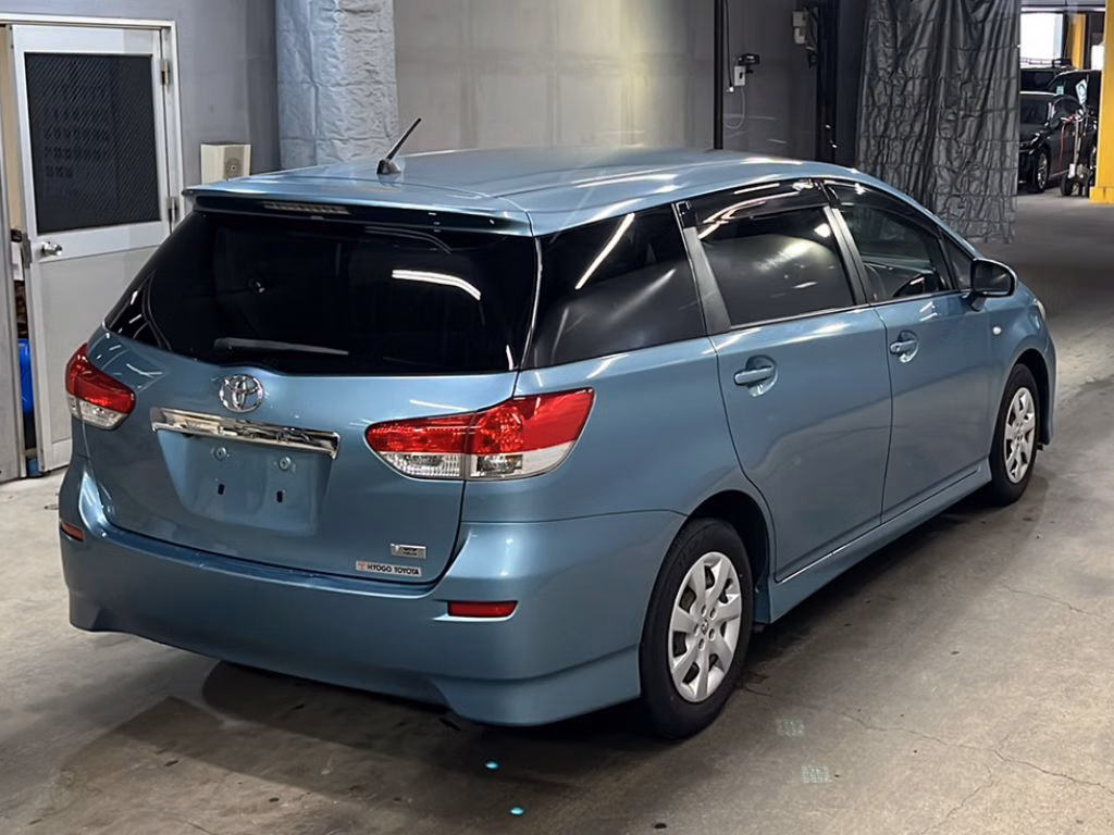 TOYOTA WISH