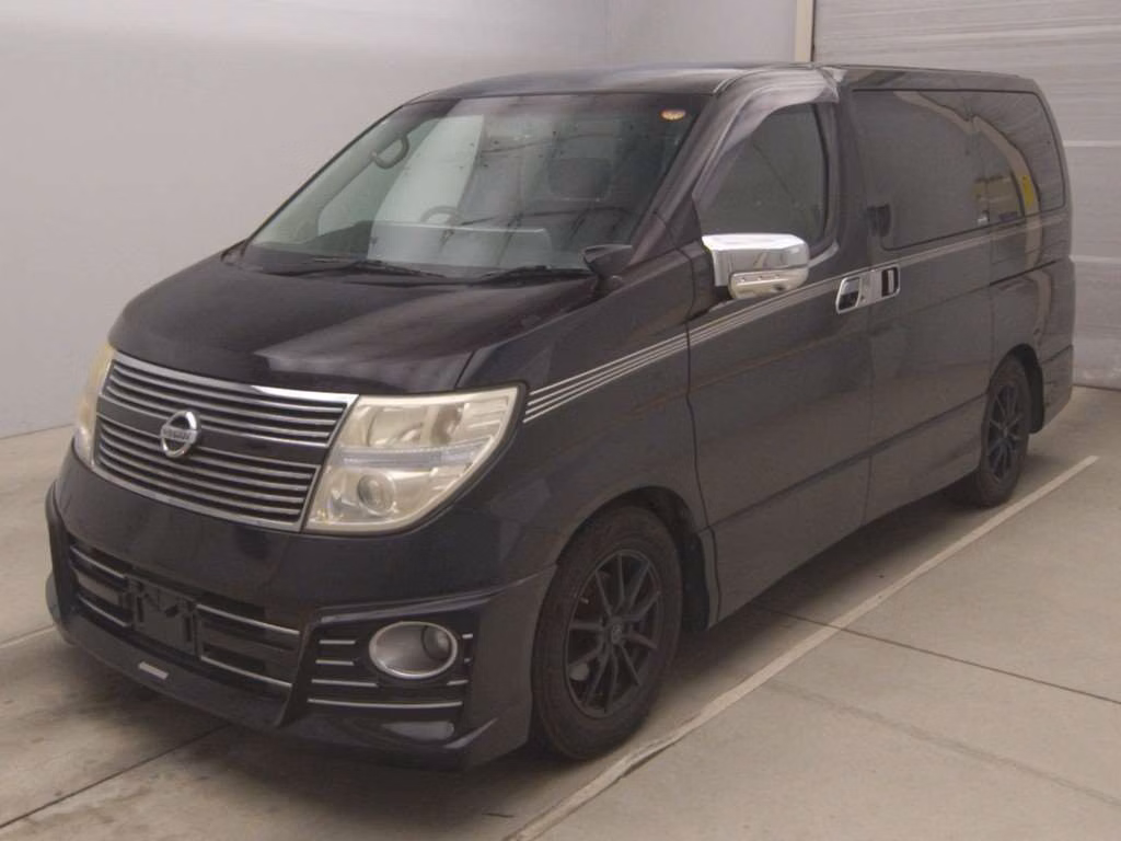 NISSAN ELGRAND