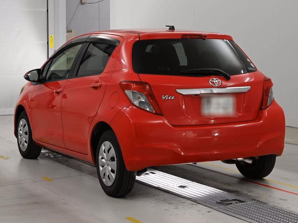 TOYOTA VITZ