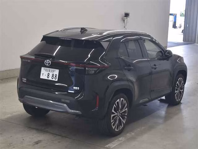 TOYOTA YARIS CROSS