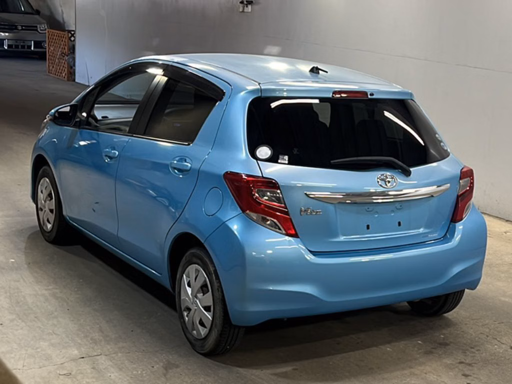 TOYOTA VITZ