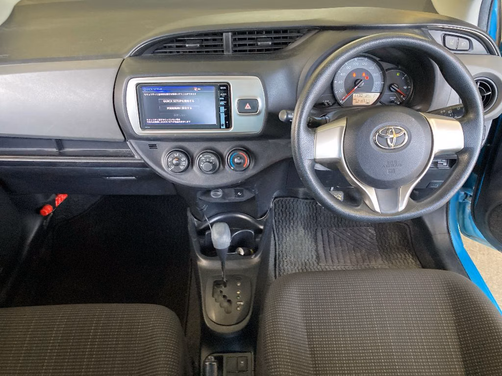 TOYOTA VITZ