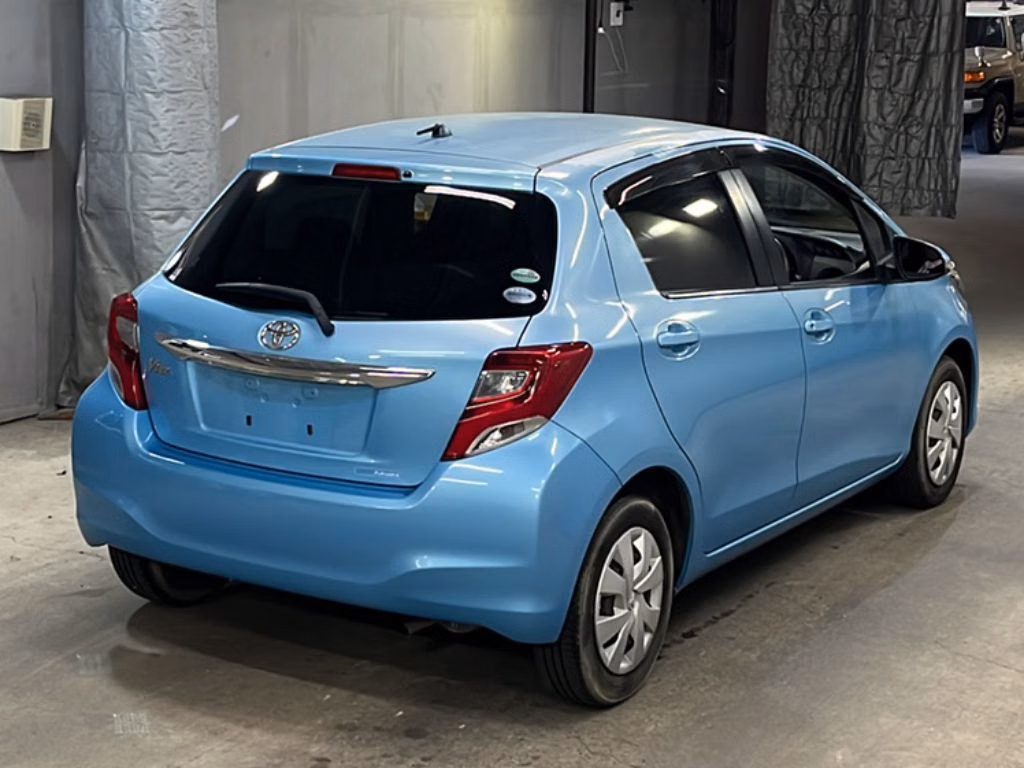 TOYOTA VITZ