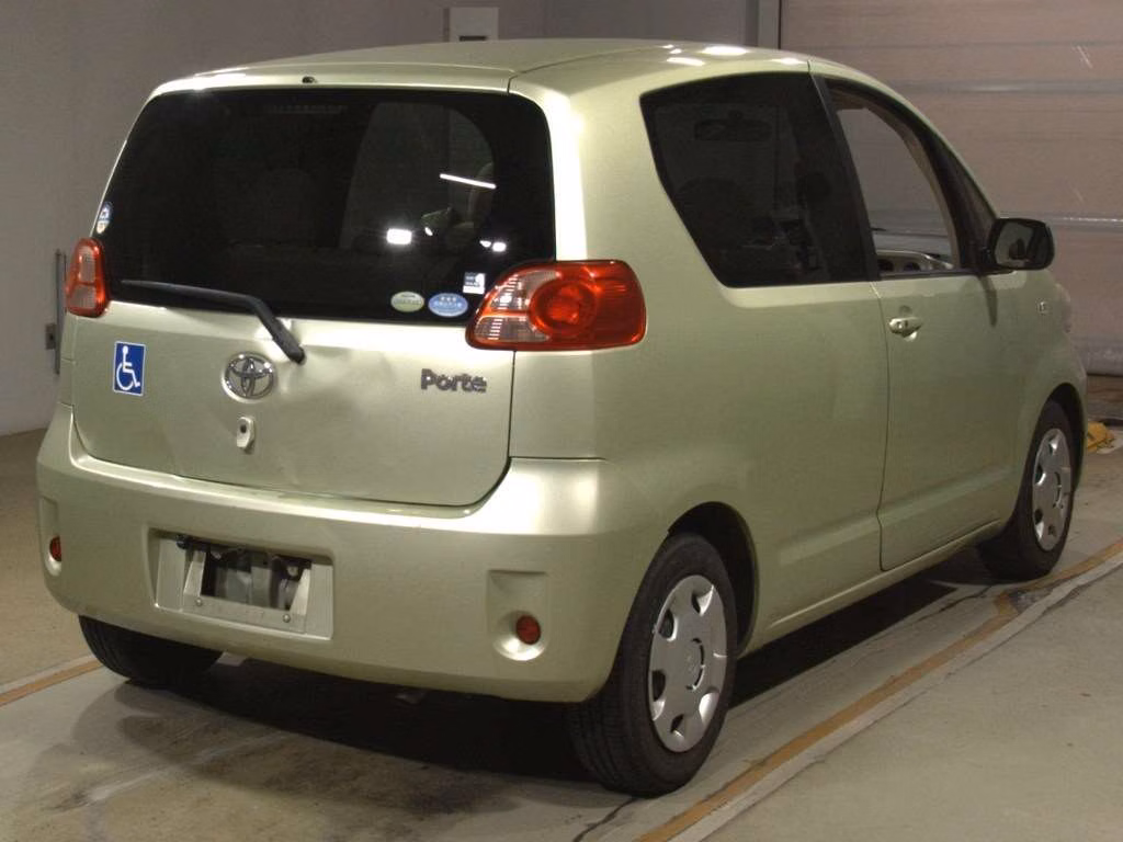 TOYOTA PORTE