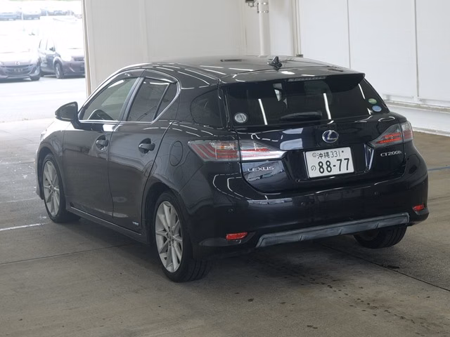 LEXUS CT200H