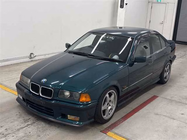 BMW 3-SERIES