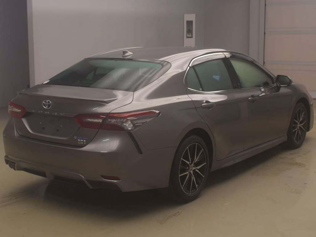 TOYOTA CAMRY