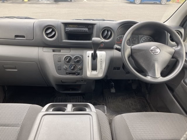 NISSAN NV350 CARAVAN