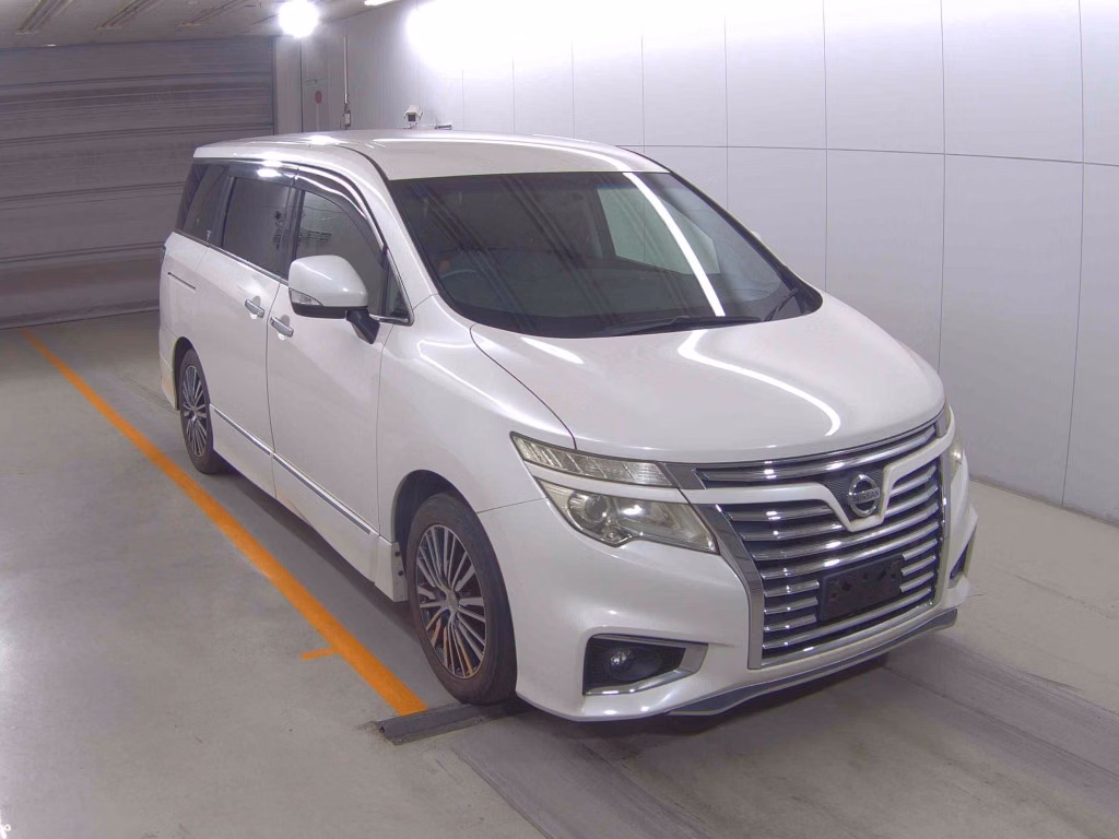 NISSAN ELGRAND