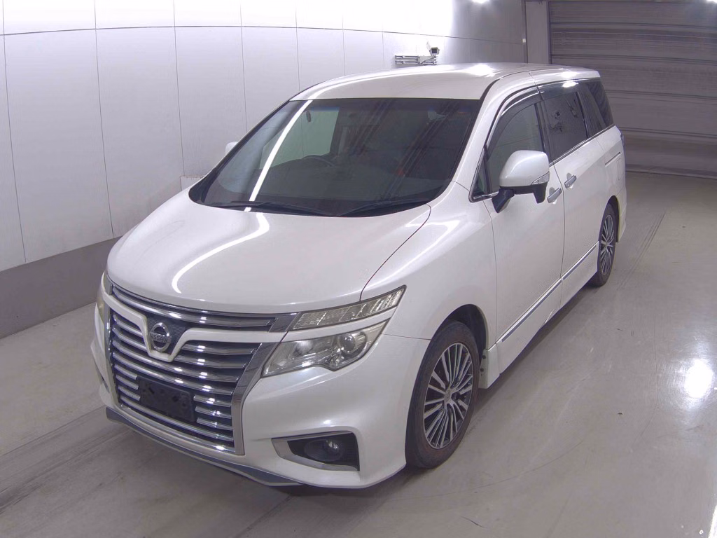NISSAN ELGRAND