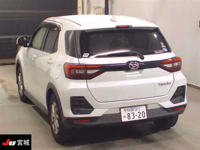 DAIHATSU ROCKY