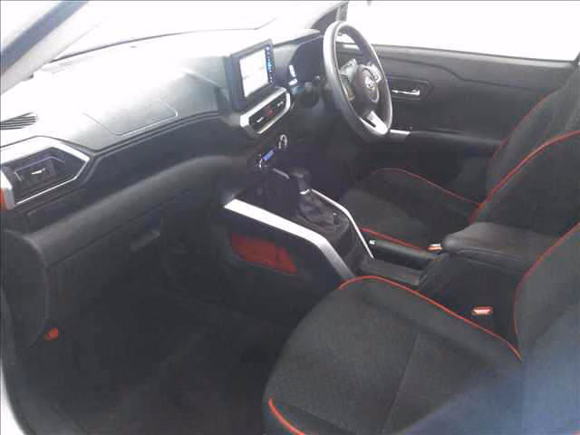 DAIHATSU ROCKY