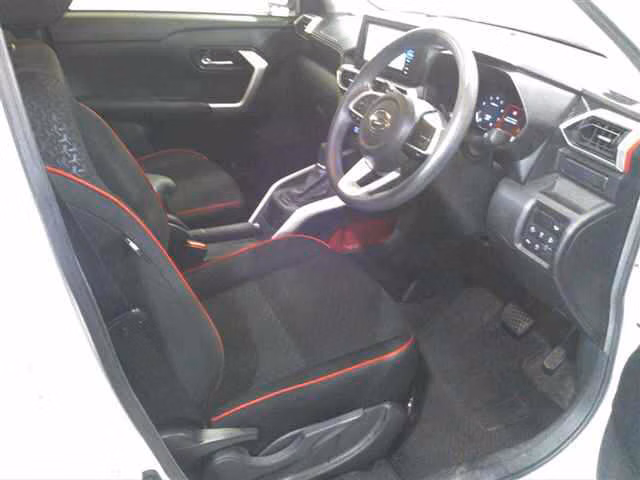 DAIHATSU ROCKY