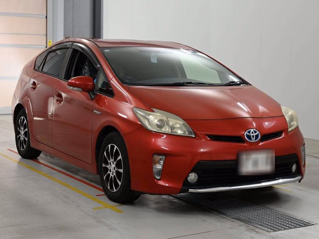 TOYOTA PRIUS