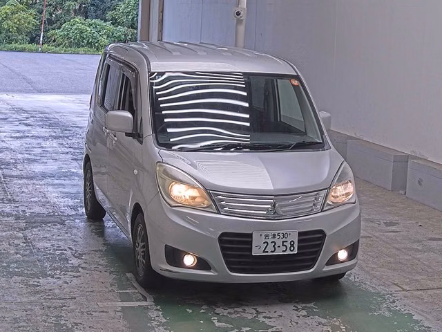 MITSUBISHI DELICA D:2