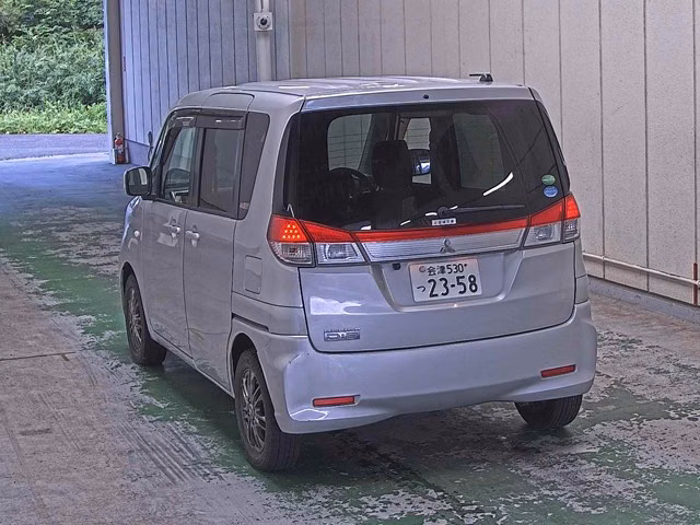 MITSUBISHI DELICA D:2