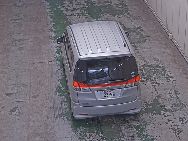 MITSUBISHI DELICA D:2