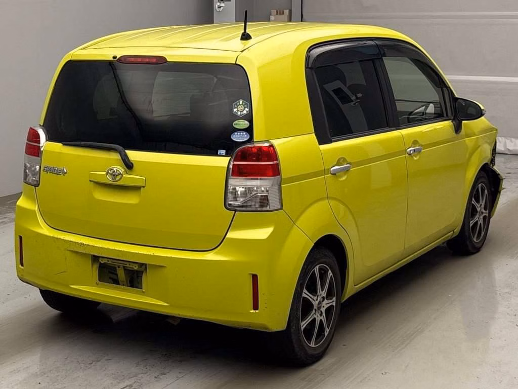 TOYOTA SPADE