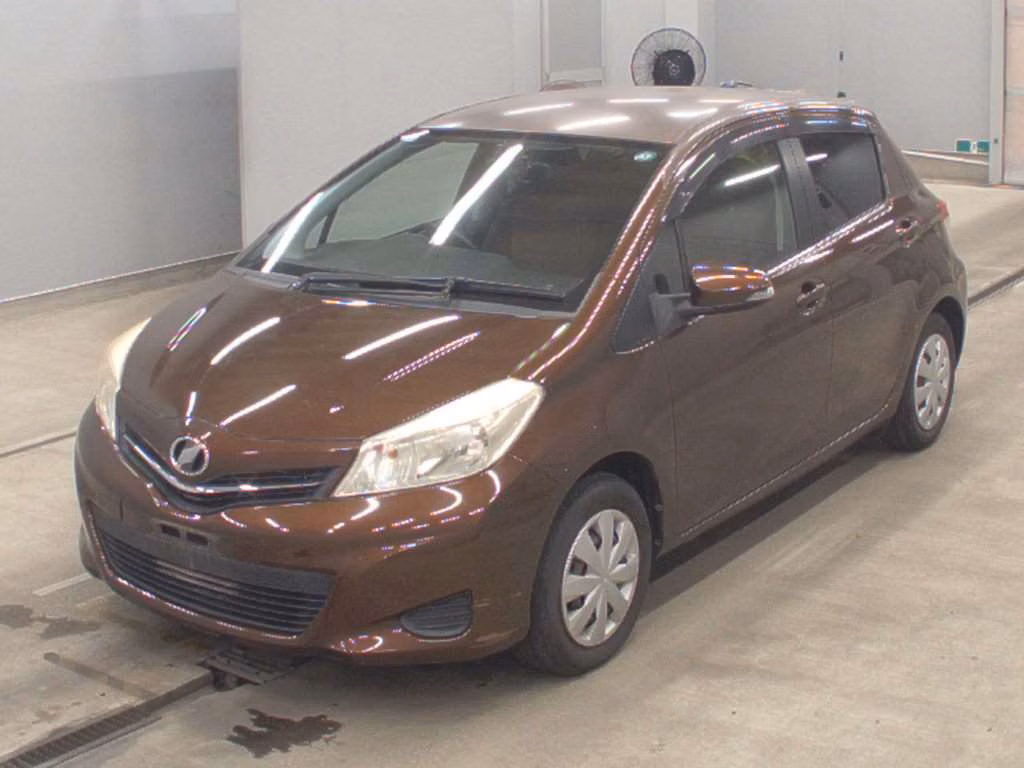 TOYOTA VITZ