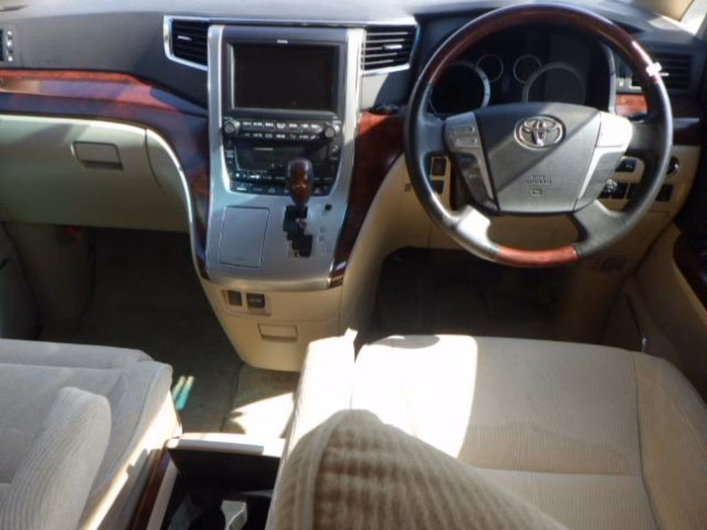 TOYOTA ALPHARD