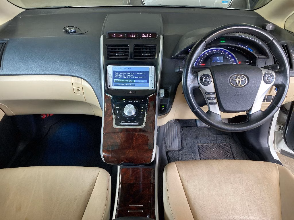 TOYOTA SAI