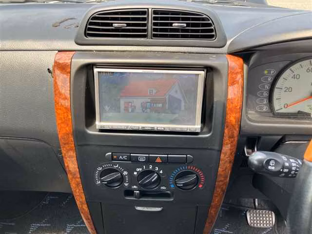 DAIHATSU MIRA AVY