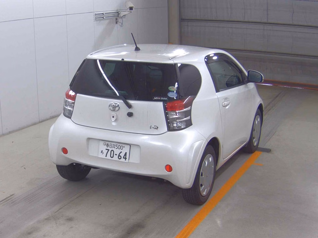 TOYOTA IQ