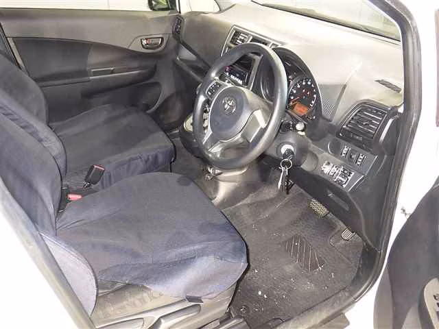 TOYOTA RACTIS
