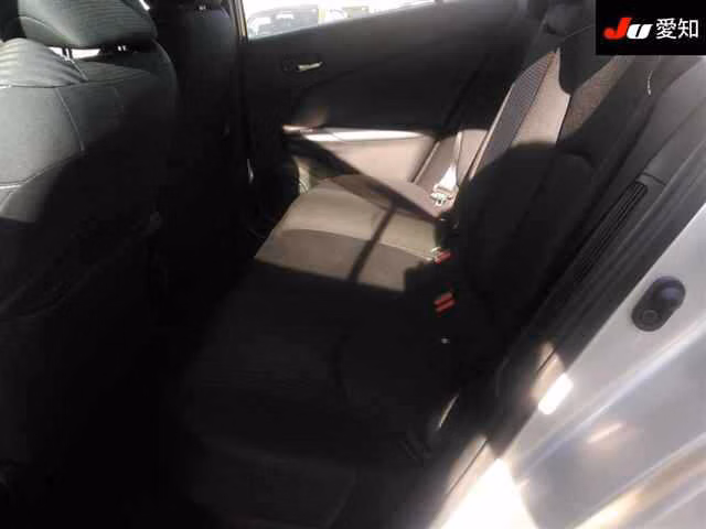 TOYOTA PRIUS PHV