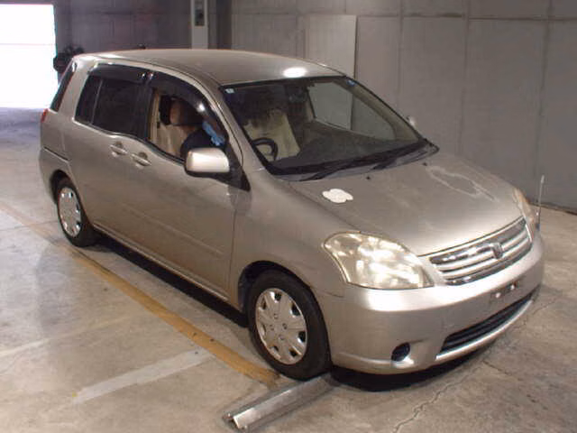TOYOTA RAUM